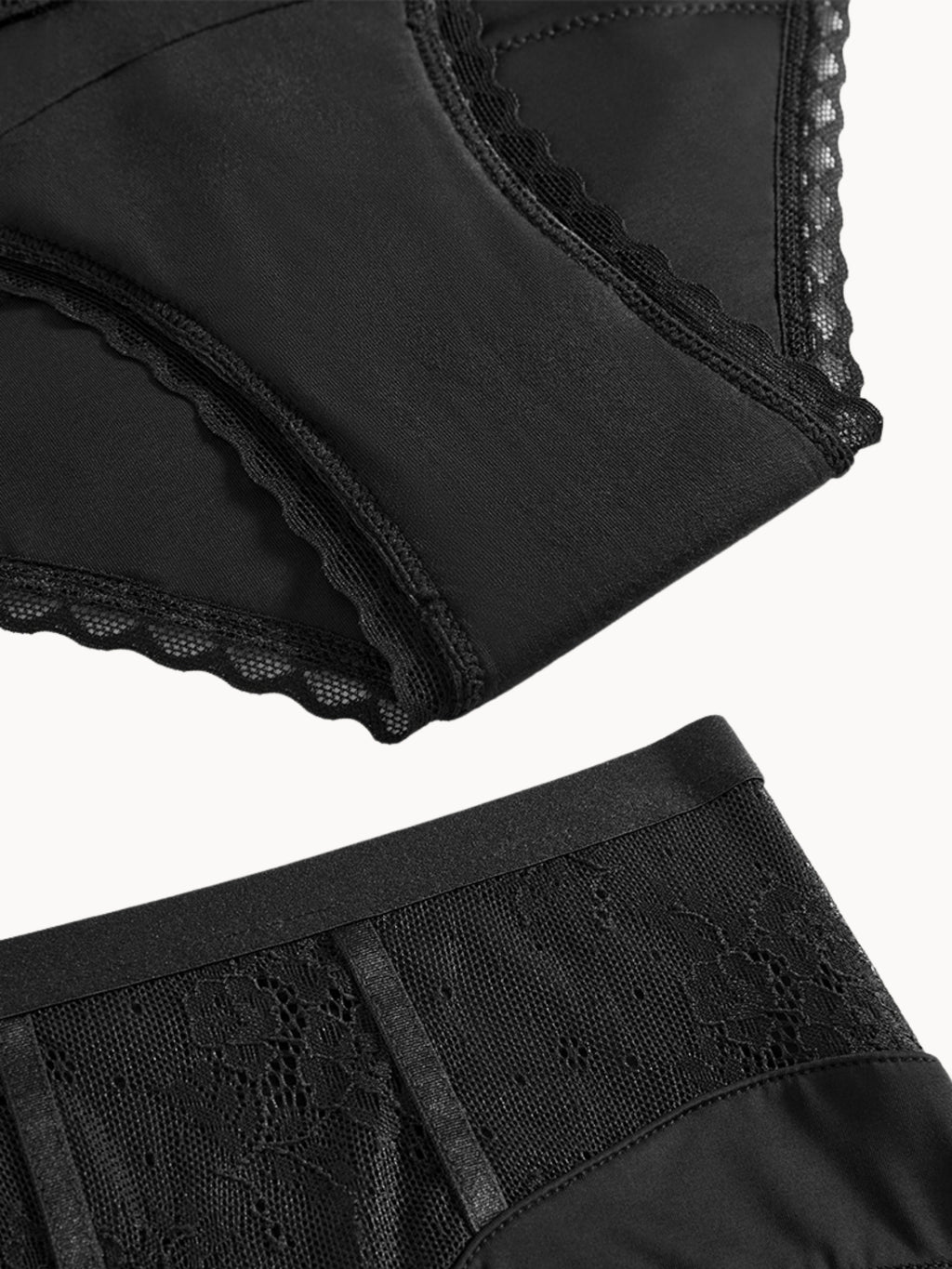 Slip mit floralem Besatz