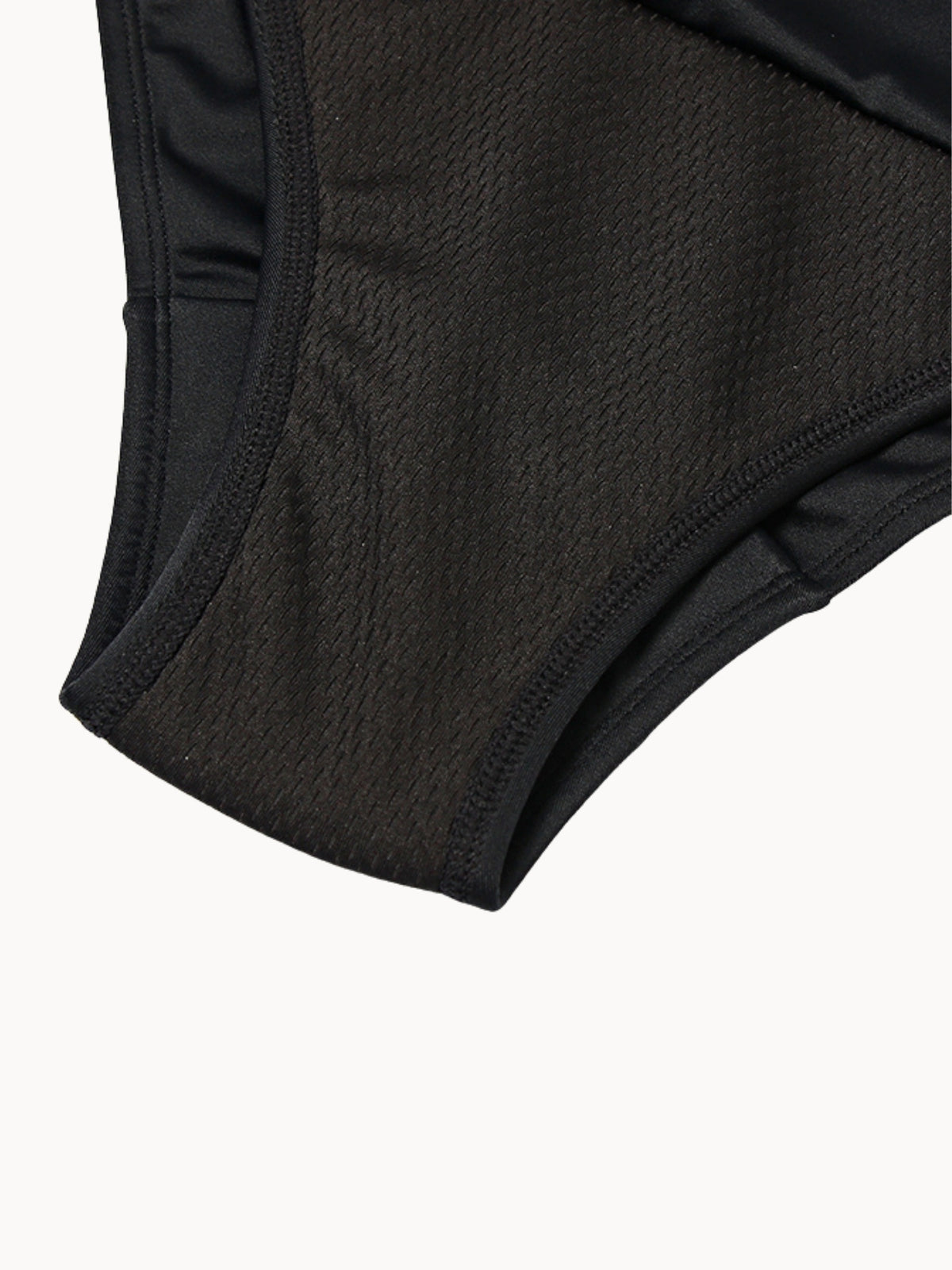 Absorberend badpak met ruches en blote schouders